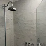 بيت ضيافة Pensao Londres 3*