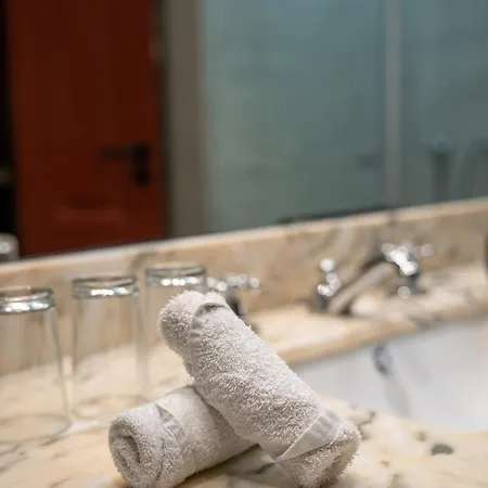 בית הארחה Pensao Londres 3*