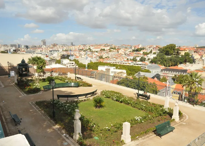 Pensao Londres בית הארחה