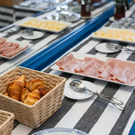 Pensao Londres Penzion 3*